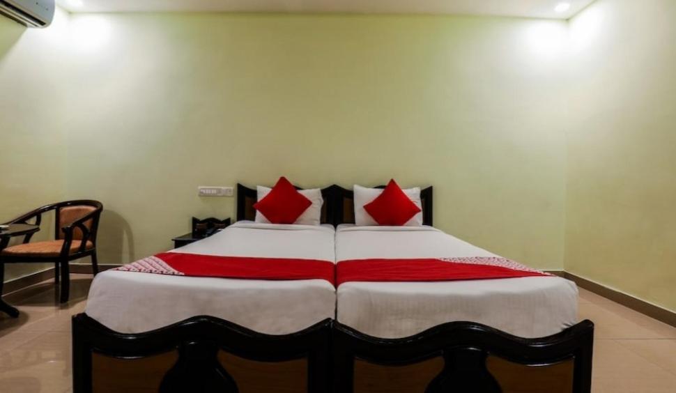 Hotel Meridian Grand Shamshabad Exterior foto